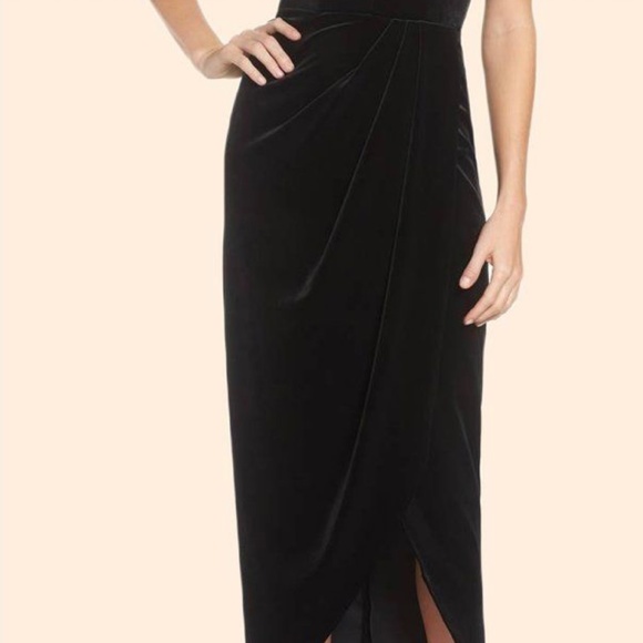 NEW Xscape Halter V Neck Cocktail Dress - Picture 3 of 3